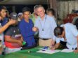 Peronas firmando un acuerdo