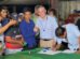 Peronas firmando un acuerdo