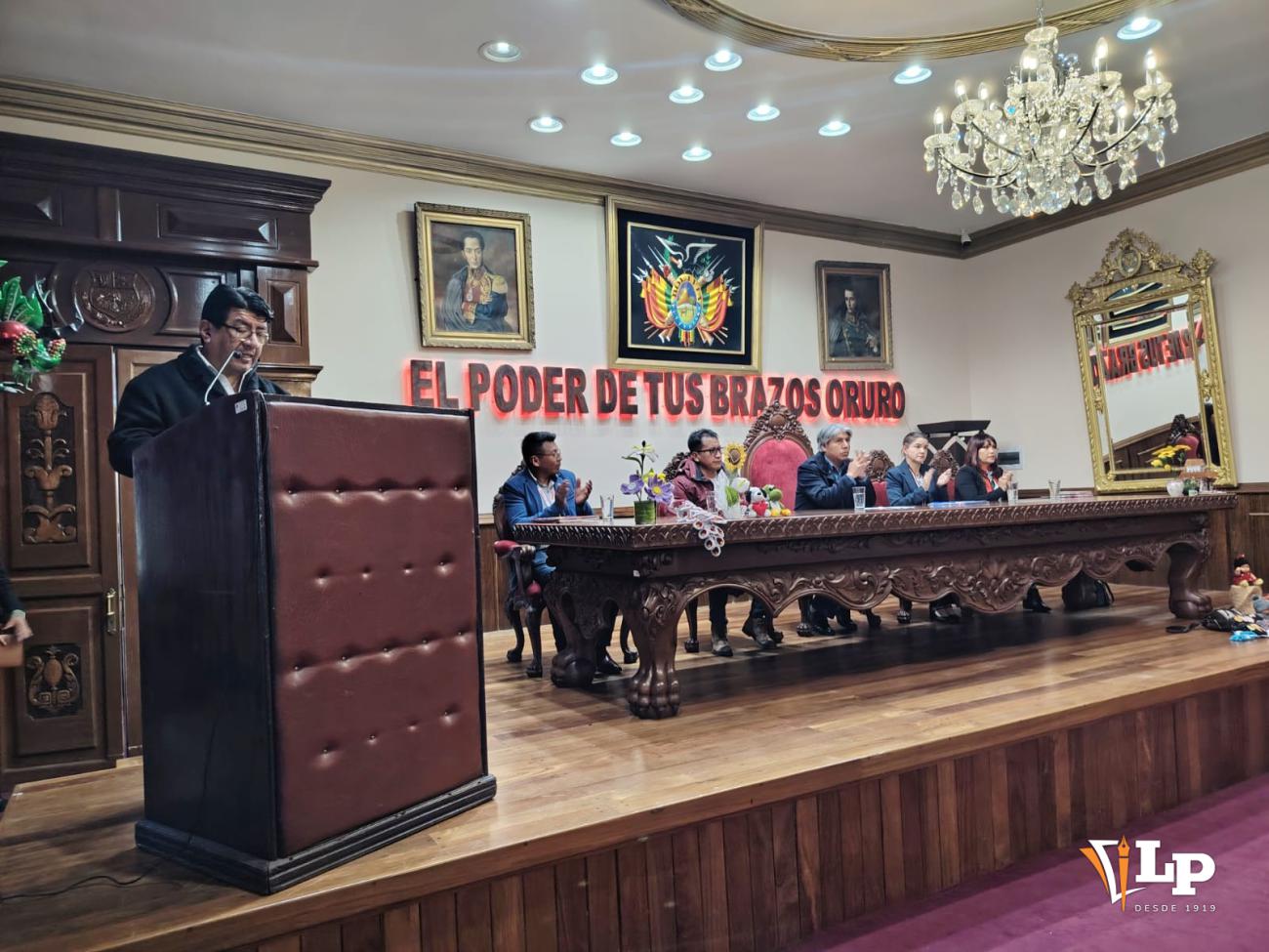 firma memorándum de entendimiento entre Gobernación de Oruro y PNUD