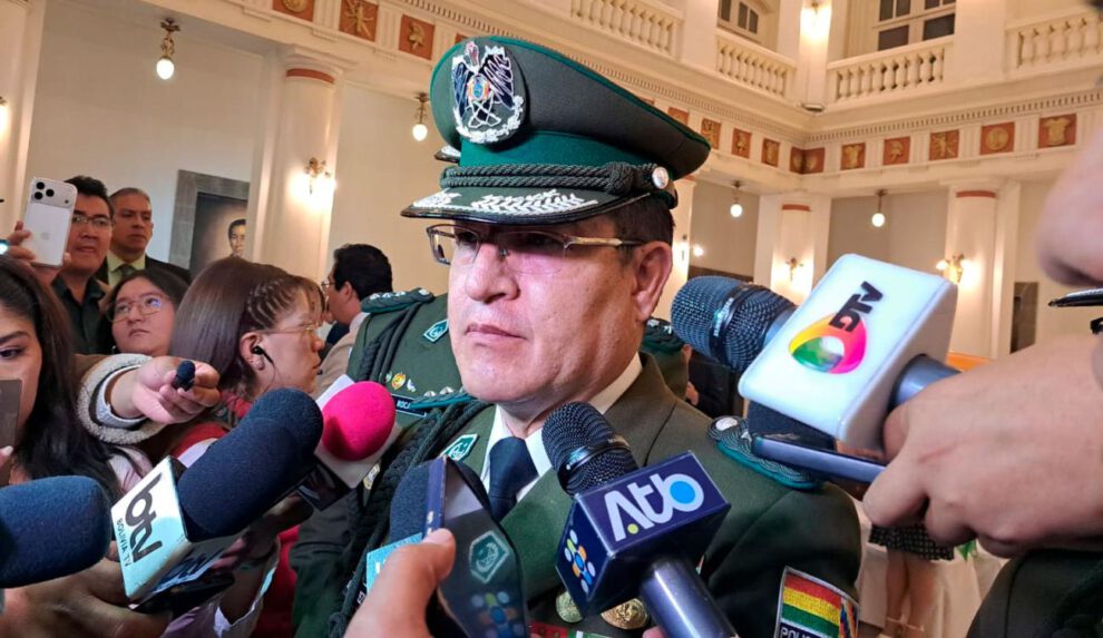 Coronel Adrián Álvarez