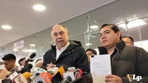 RItter en conferencia de prensa
