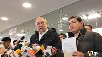 RItter en conferencia de prensa