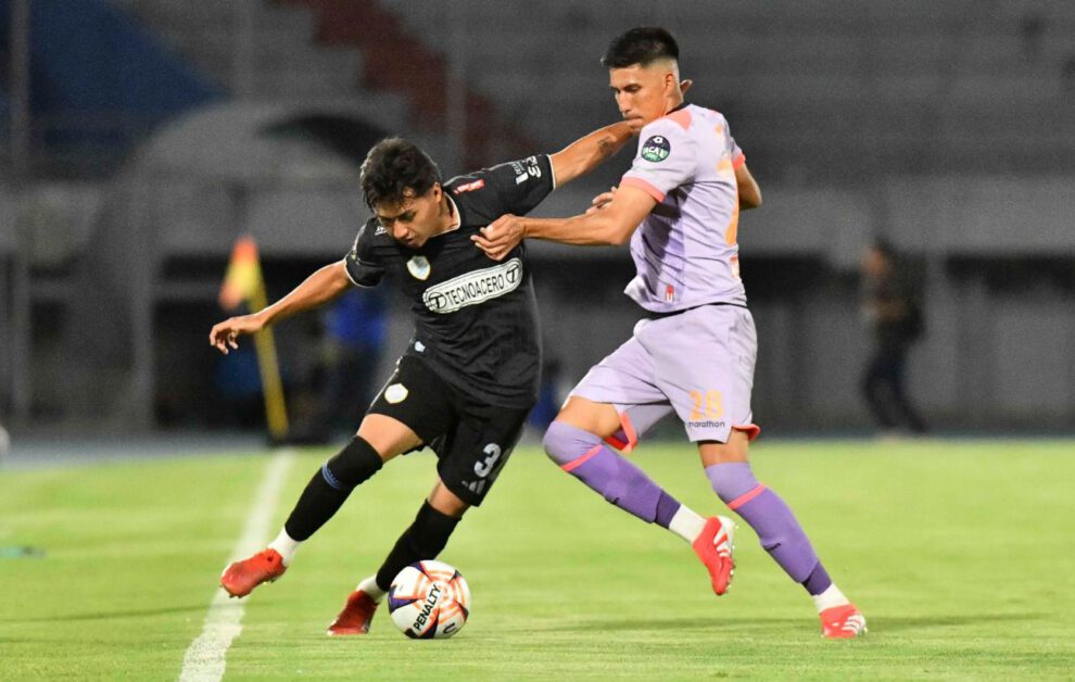 Copa Bolivia, FC Universitario vs. Aurora, Estadio Félix Capriles de Cochabamba