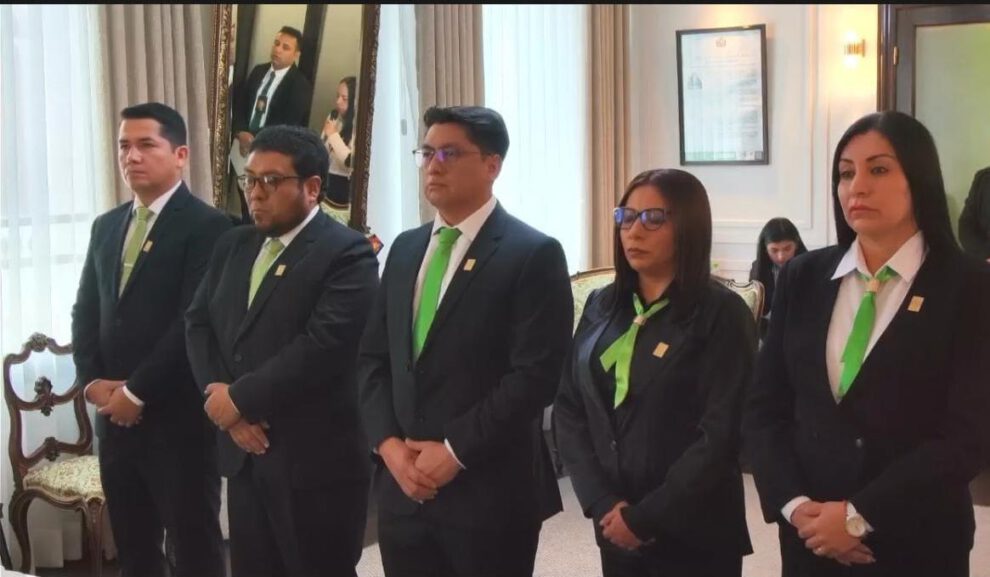 Fiscales departamentales de cinco departamentos