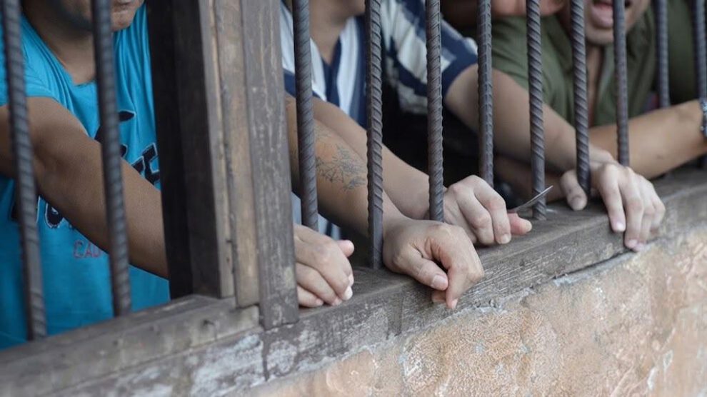 Hacinamiento y violencia: el drama detrás de las rejas
