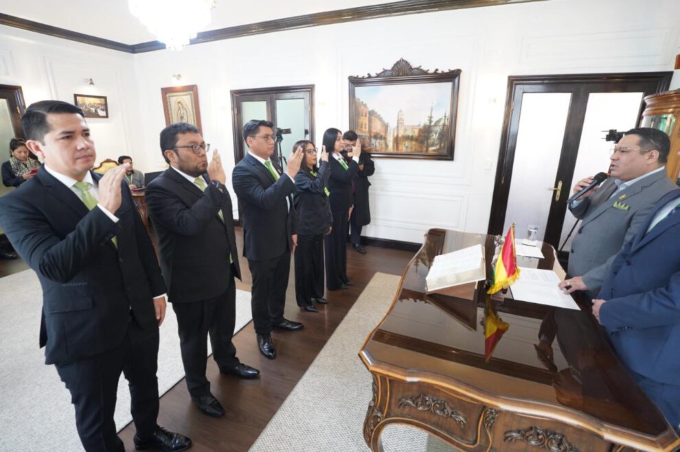 Imagen del acto de posesión