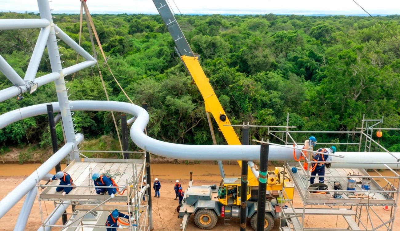 Trabajos de ampliación en el puente aéreo del Gasoducto Santa Cruz-Yacuiba