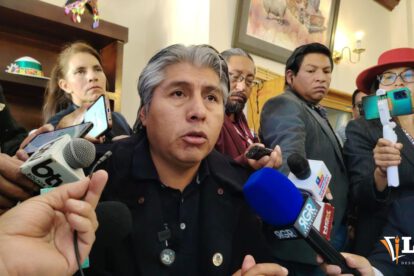 El gobernador de Oruro, Edgar Sánchez