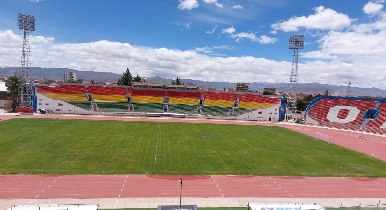 División Profesional, Árbitro comunicará el público el análisis del VAR, Estadio Jesús Bermúdez de Oruro