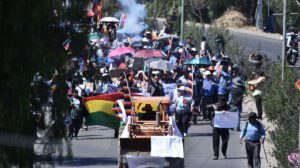 Un grupo de personas en una protesta