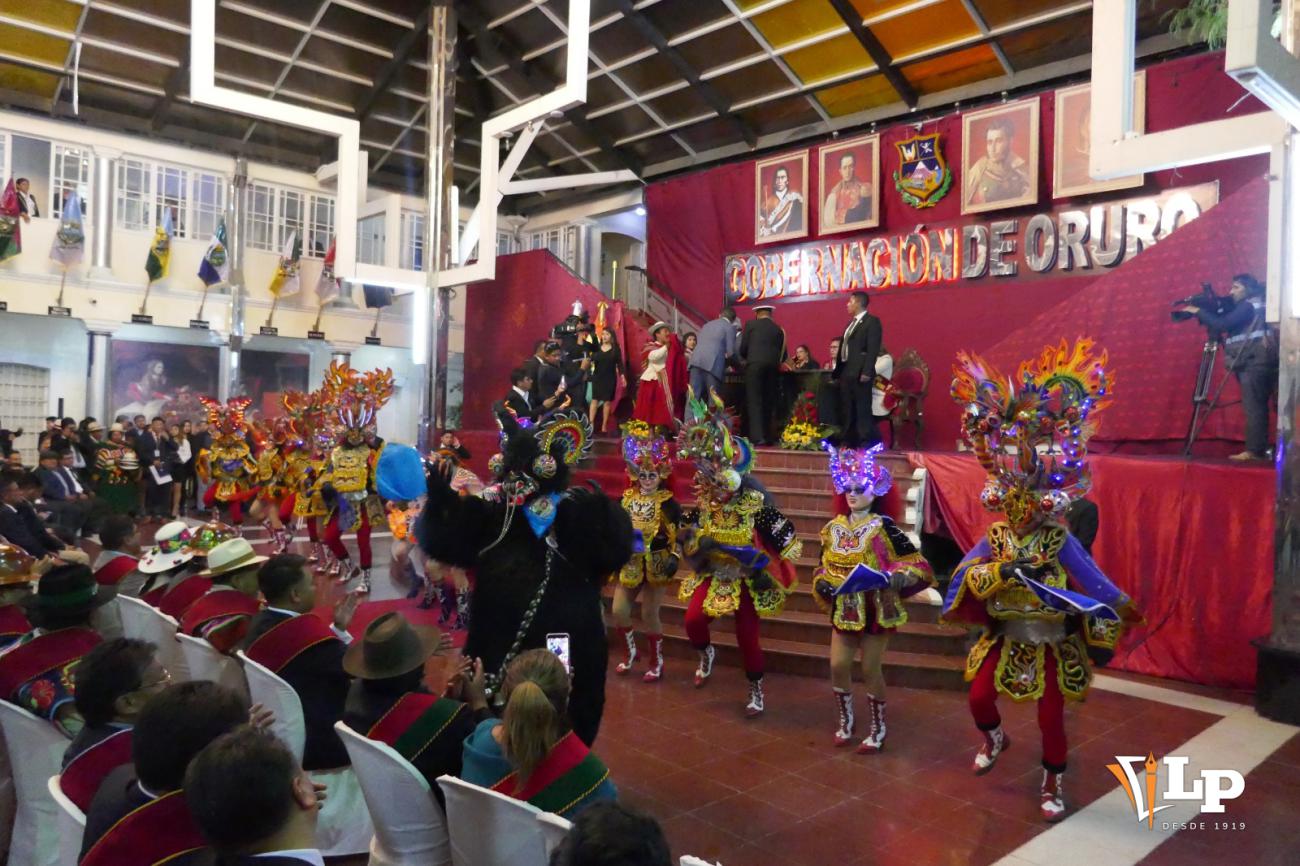 El folklore y el baile tradicional se hicieron presentes