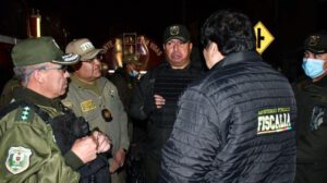 POLICÍAS