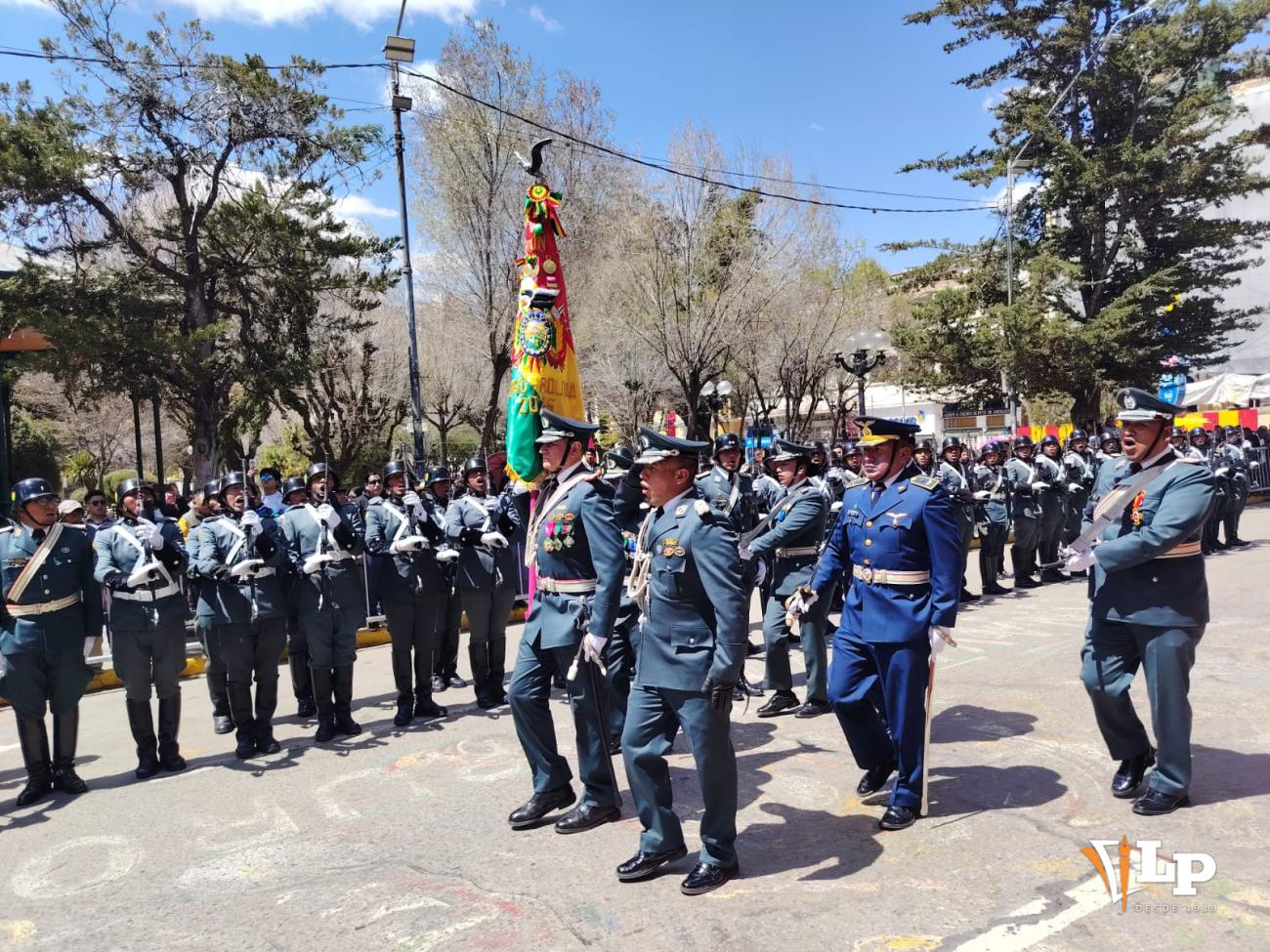 desfile 5 de septiembre Oruro
