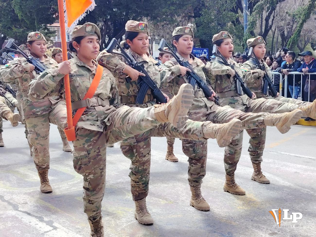 desfile 5 de septiembre Oruro