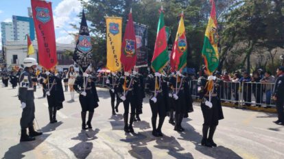 desfile 5 de septiembre Oruro