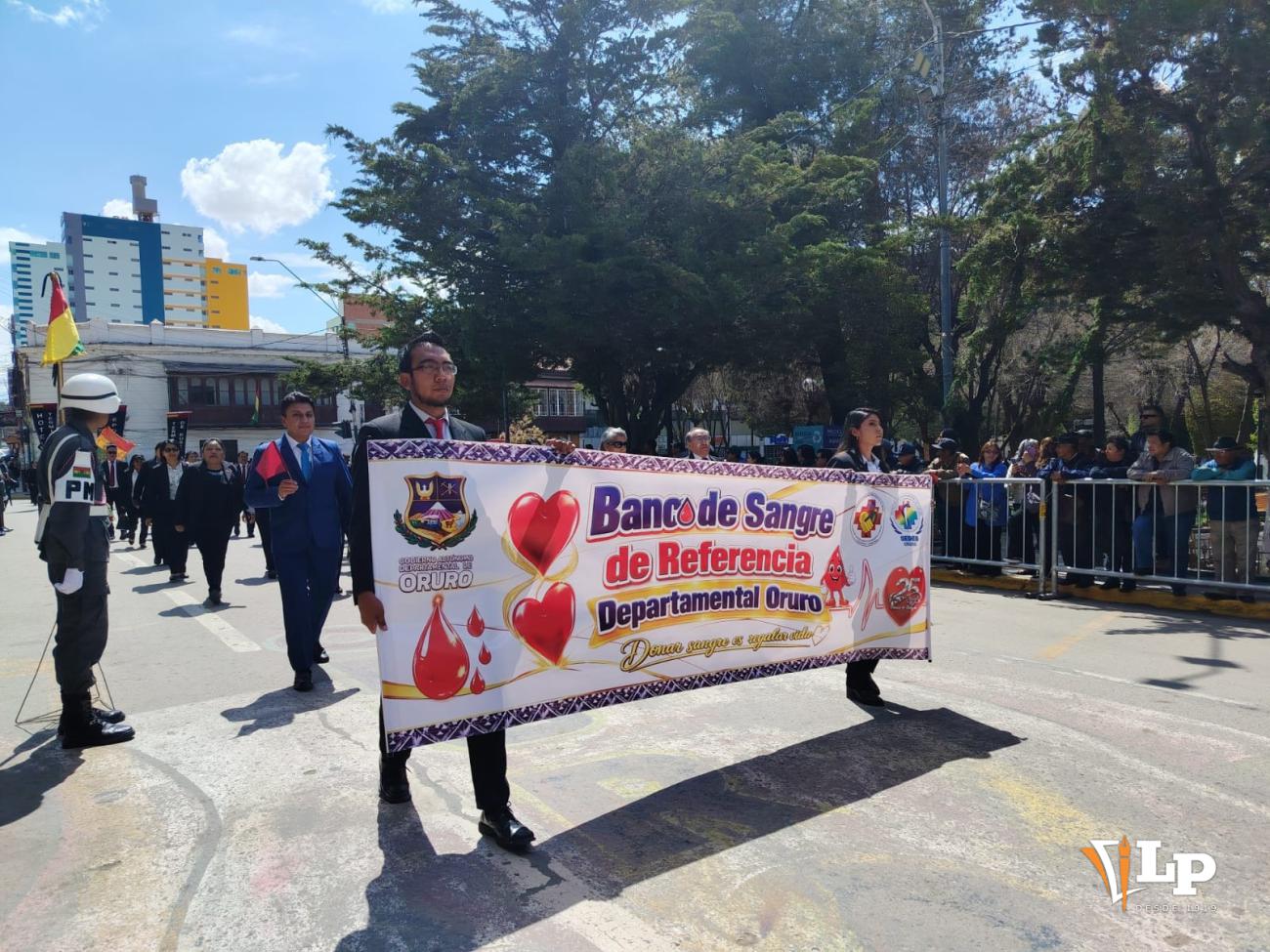 desfile 5 de septiembre Oruro