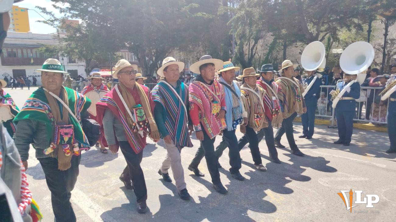 desfile 5 de septiembre Oruro