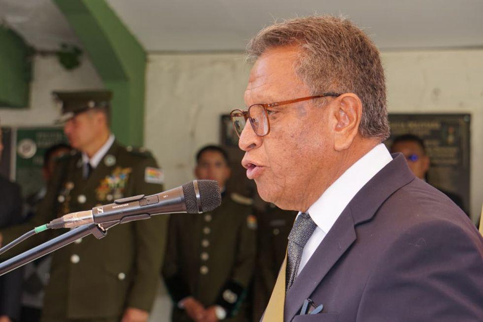 El ministro Oviedo en conferencia de prensa