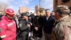 Autoridades del Gobierno en Viacha