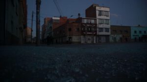 Calles de Viacha cubiertas de vidrios rotos tras la explosión
