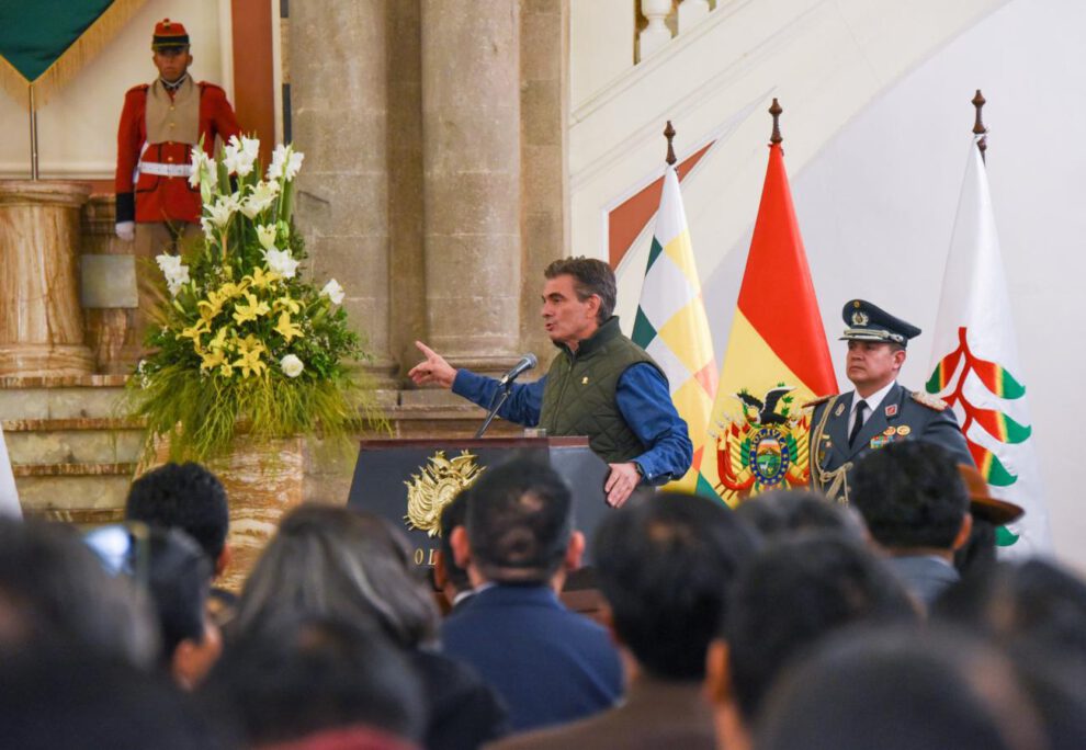 El Presidente Rodrigo Paz en un acto público