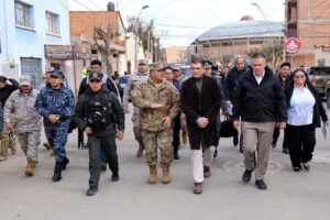 Mando militar y autoridades