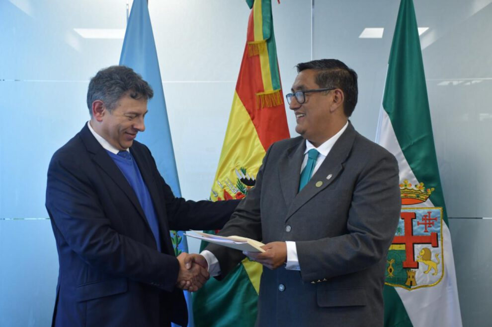 El rector de la Uagrm y el presidente de la Cámara de Senadores