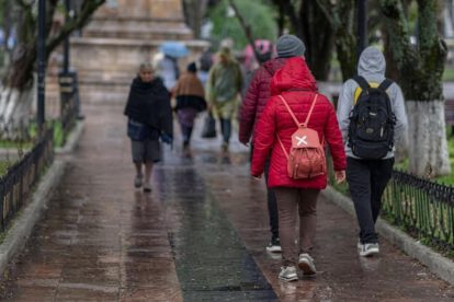 Recomiendan tomar previsiones y utilizar ropa abrigada