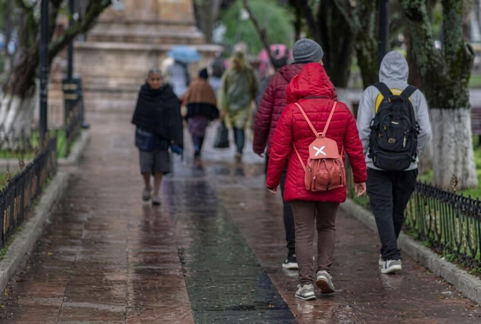 Recomiendan tomar previsiones y utilizar ropa abrigada
