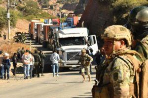 Un control militar en una carretera de Bolivia