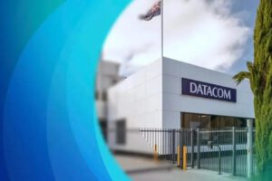 El ministro de Obras Públicas, Mauricio Zamora, anuncia el cierre de Datacom