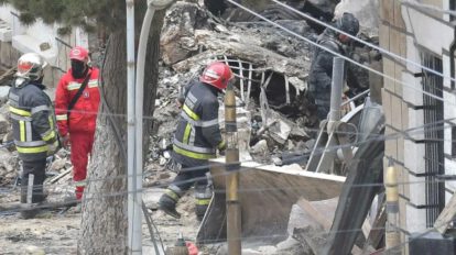 Las evidencias fueron encontradas debajo de la estructura de un muro inestable que era demolido