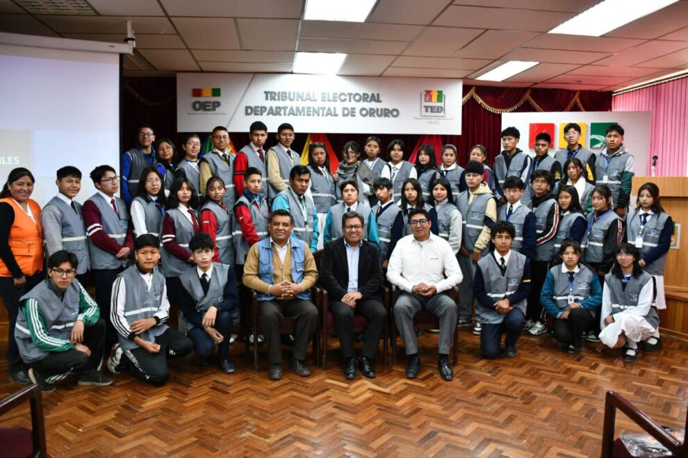 Defensores estudiantes