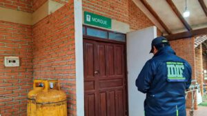policía