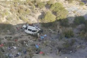 minibús accidentado