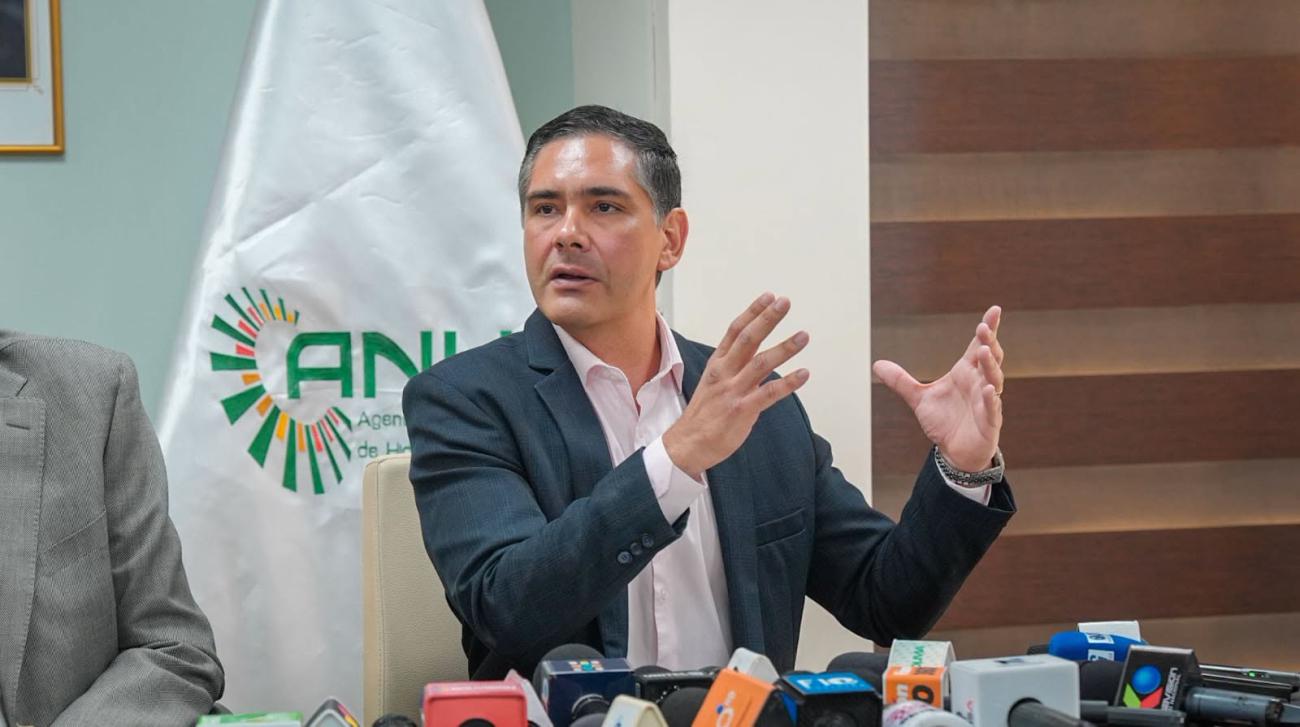 oscar mario Justiniano