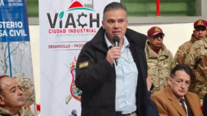 El ministro de Defensa, Ernesto Justiniano