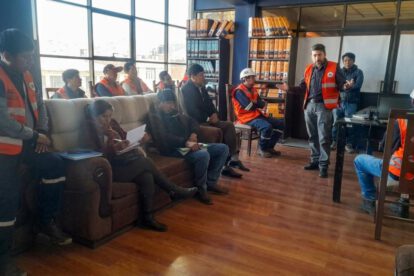 Autoridades de la ABC Oruro, junto a líderes locales y legisladores
