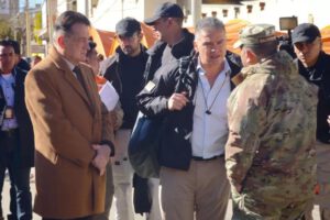 El ministro de Defensa, Ernesto Justiniano, en Viacha