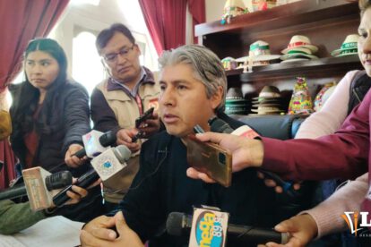 El gobernador Edgar Sánchez