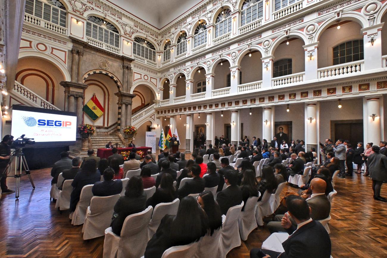La presentación del programa Marcando Huella por Bolivia se desarrolló en Palacio Quemado
