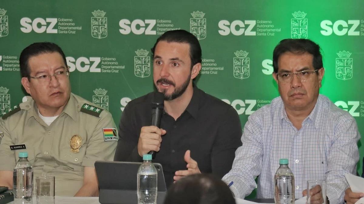 gobernador de santa cruz juan pablo velasco