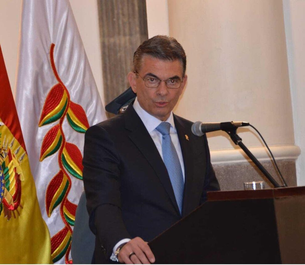 RODRIGO PAZ