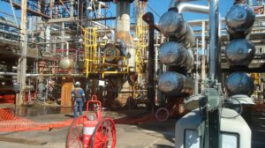 Refinería Guillermo Elder Bell de Santa Cruz.