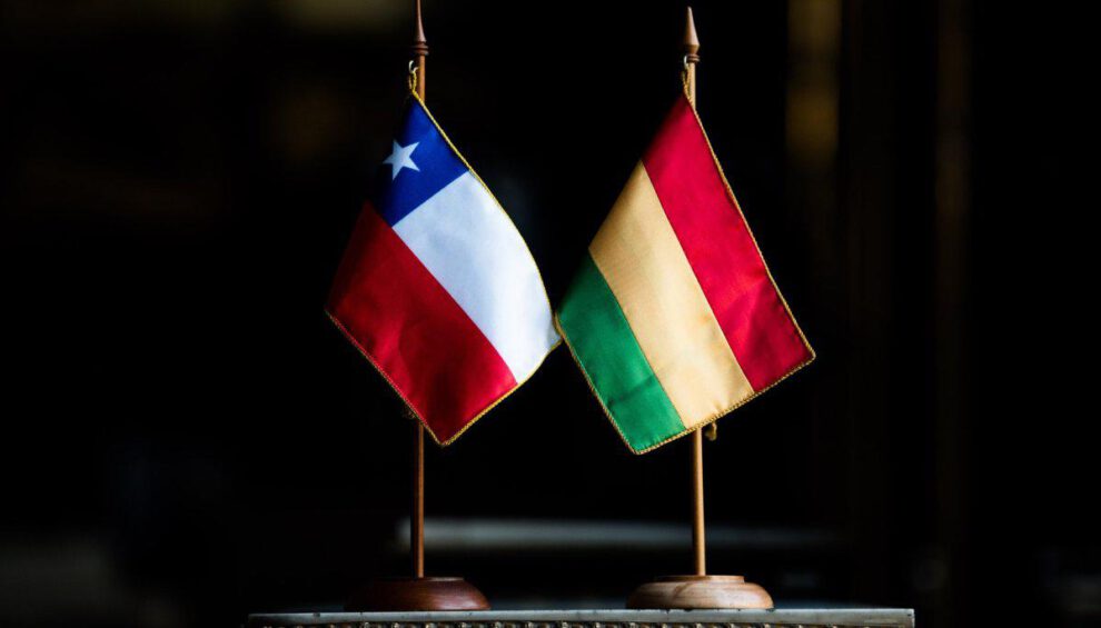 banderas de Bolivia y Chile