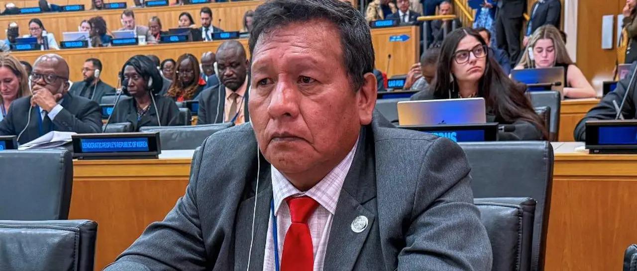 ministro de relaciones exteriores Hector Huanca