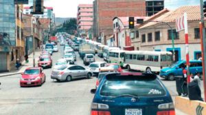 Filas de movilidades por combustible