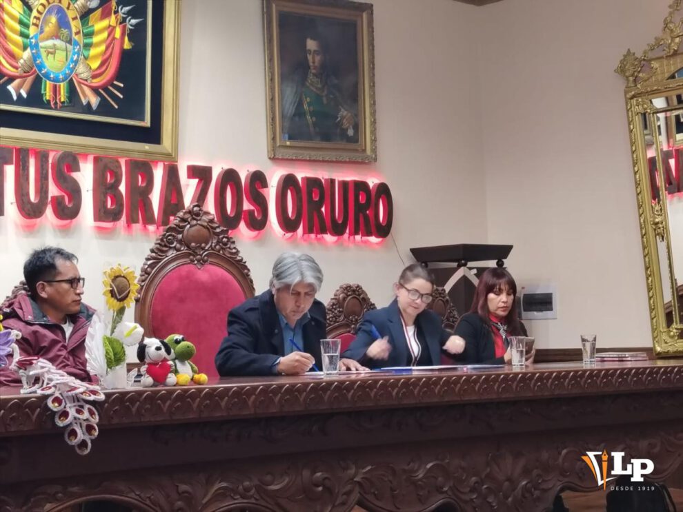 firma de convenio con PNUD y gobernación de Oruro