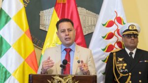 El vicepresidente Edmand Lara brindó una conferencia de prensa