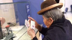 Cobro de beneficios sociales en entidad bancaria